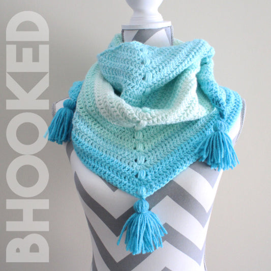 Simple Crochet Triangle Cowl