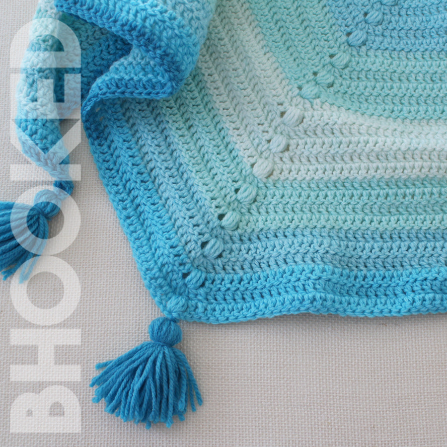 Simple Crochet Triangle Cowl