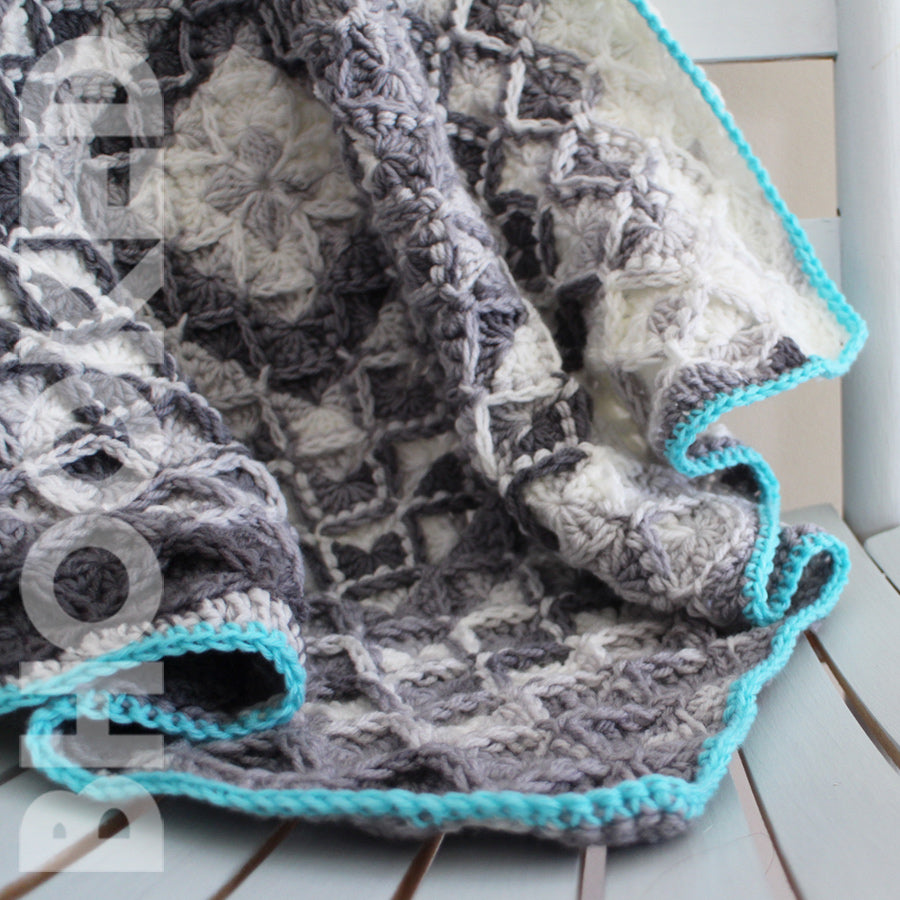 Crochet Catherine Wheel Baby Blanket