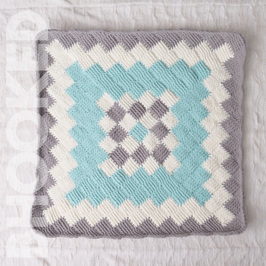 Entrelace Crochet Baby Blanket