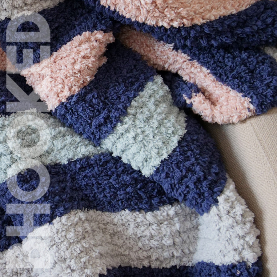 Cozy Sherpa Knit Blanket PDF